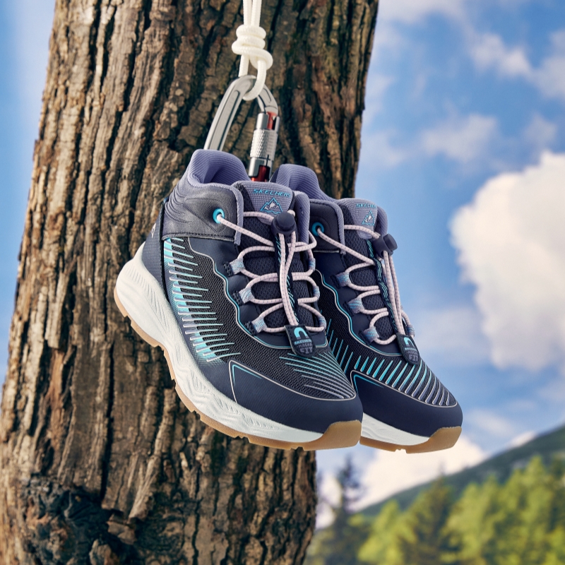 斯凯奇女童轻质舒适户外运动鞋