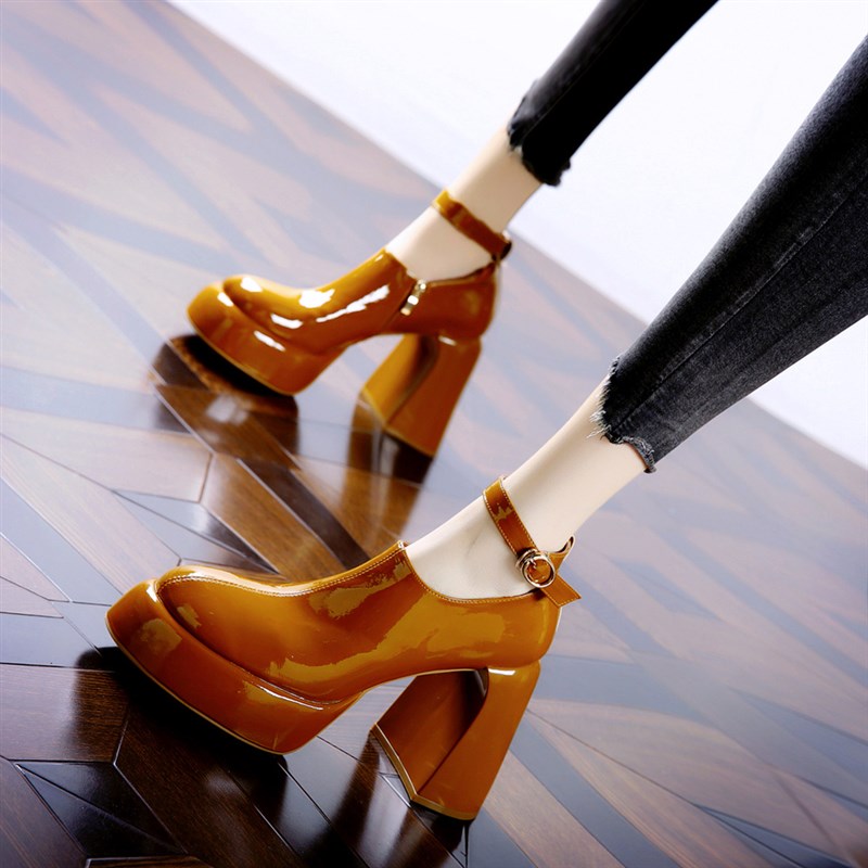 设计感漆皮超高跟j鞋女2025年春季新款一字扣带防水台深口粗跟单