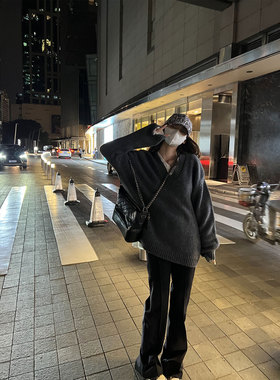 Xinlei lin 202q2冬新款 慵懒挂 pr‘da 50羊仔毛V领灰色长袖毛衣