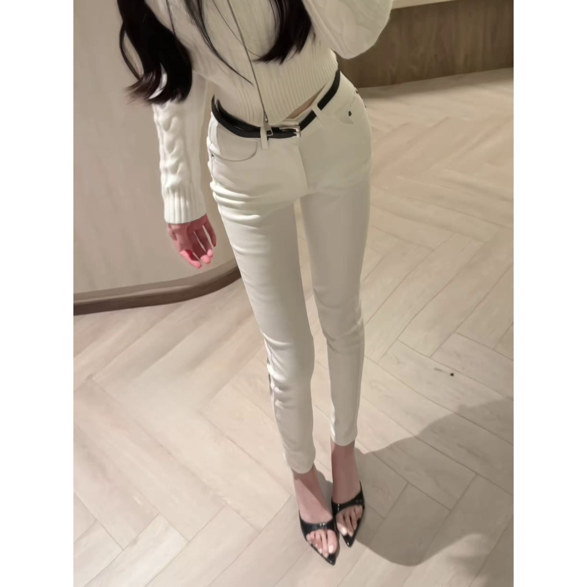 冬季高腰弹力薄绒显瘦白色牛仔裤