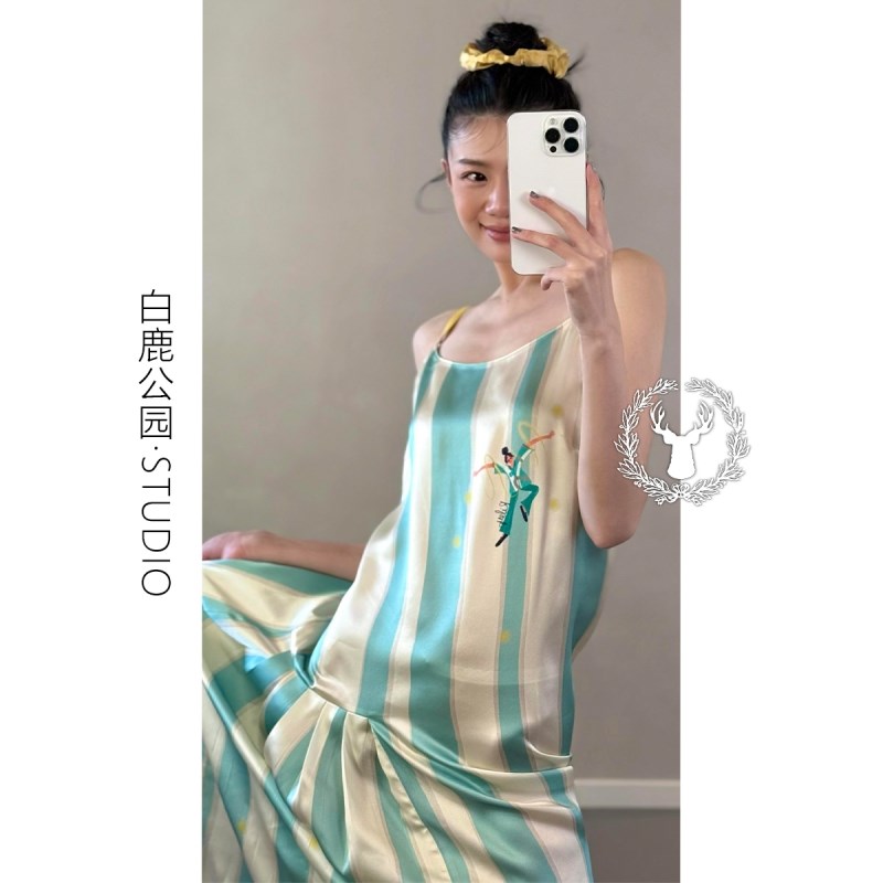 少女纯欲风撞色条纹缎面冰丝睡裙女款夏季新款宽松休闲家居连衣裙