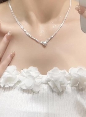 小众设计磁吸爱心项链女2024年新款轻奢高级感多层锁骨链甜酷颈链
