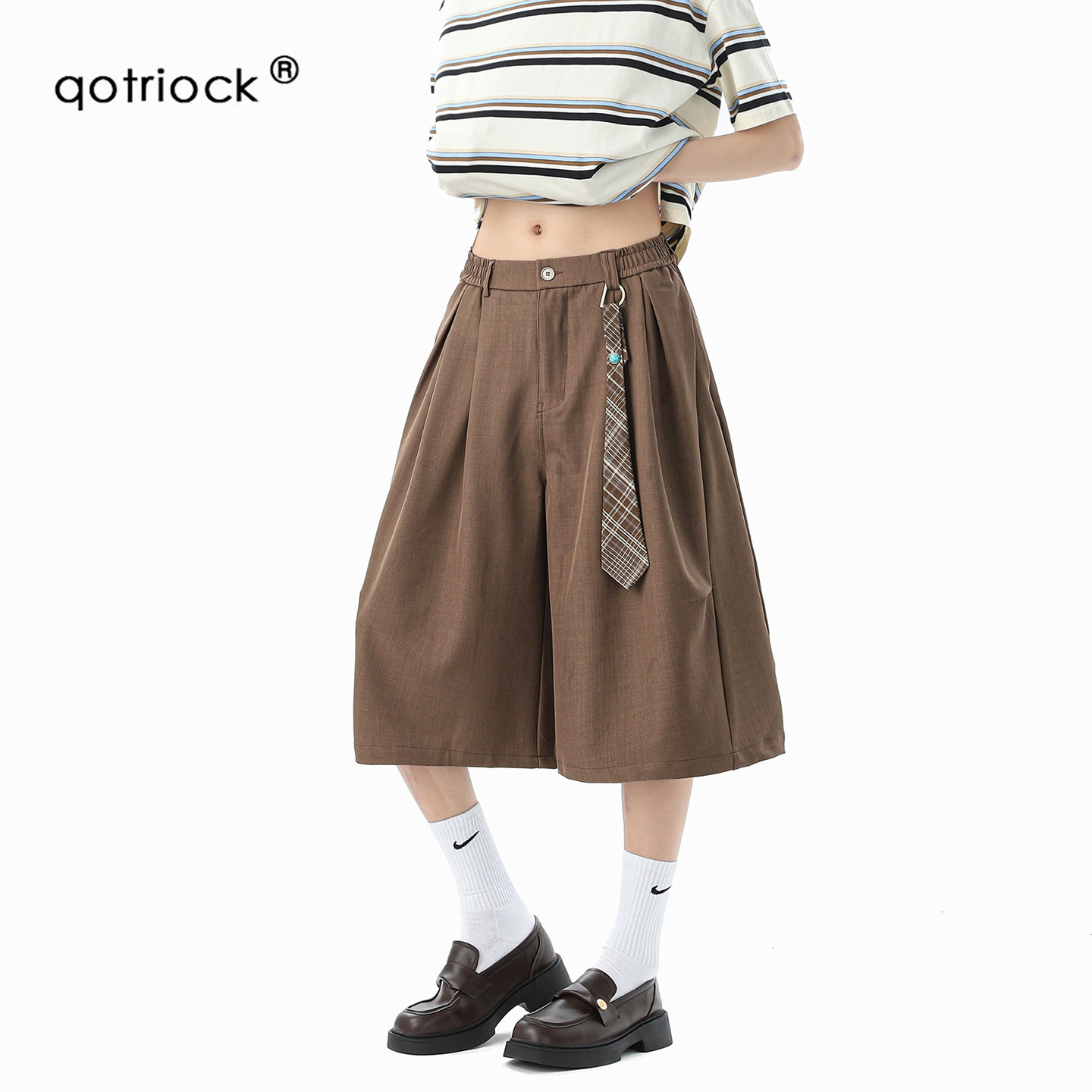 QOTRIOCK日系咖色休闲七分裤西装图片
