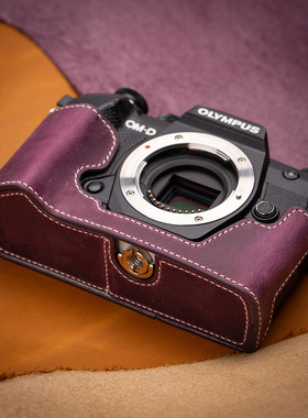 适用于奥林巴斯em104保护套EM5三代相机包EM10四代/OM5相机底座