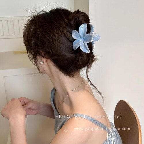 晕染鸡蛋花朵发夹女2025新款后脑勺半扎鲨鱼夹高级感甜美醋酸抓夹