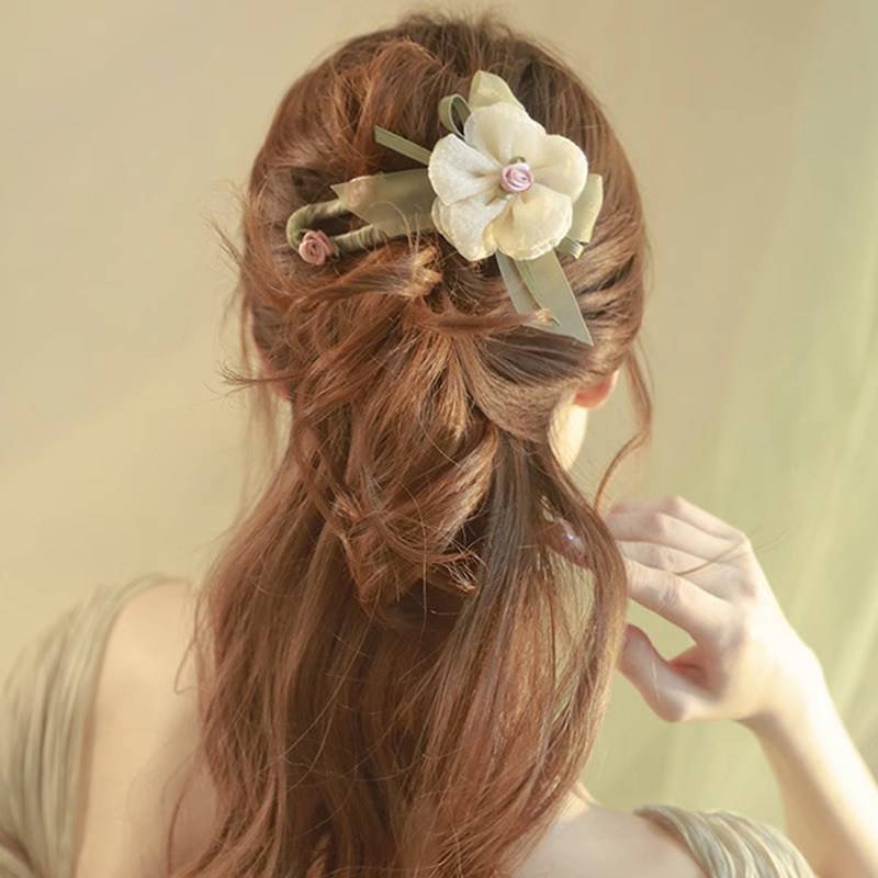 唐媞气质花朵一字抓夹女2025新款高级感发夹后脑勺超仙鸭嘴夹头饰