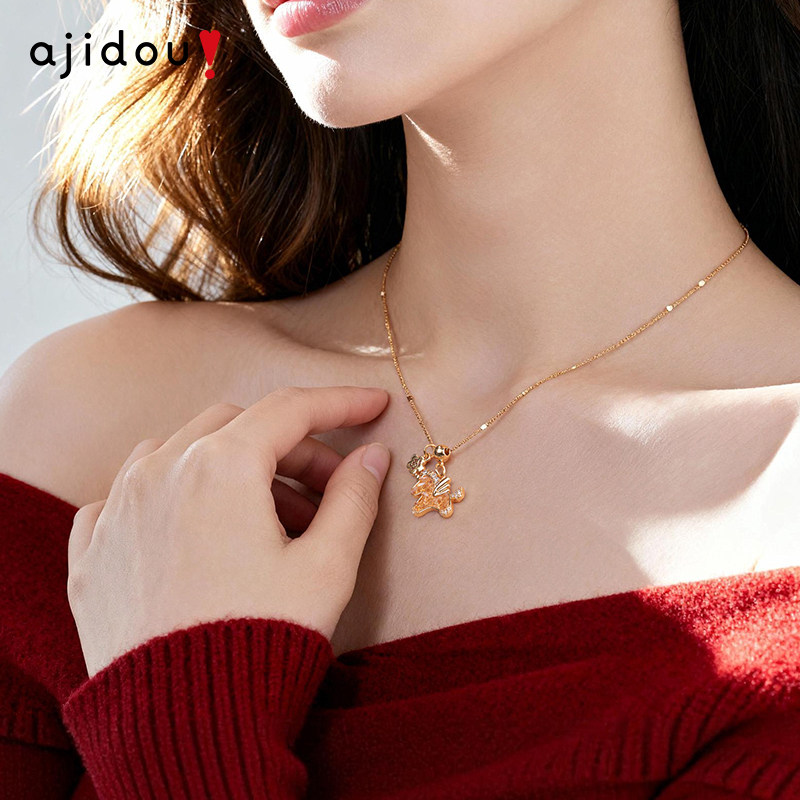 阿吉豆AJIDOU项链女生肖马吊坠独角兽锁骨链本命年轻奢配饰毛衣链