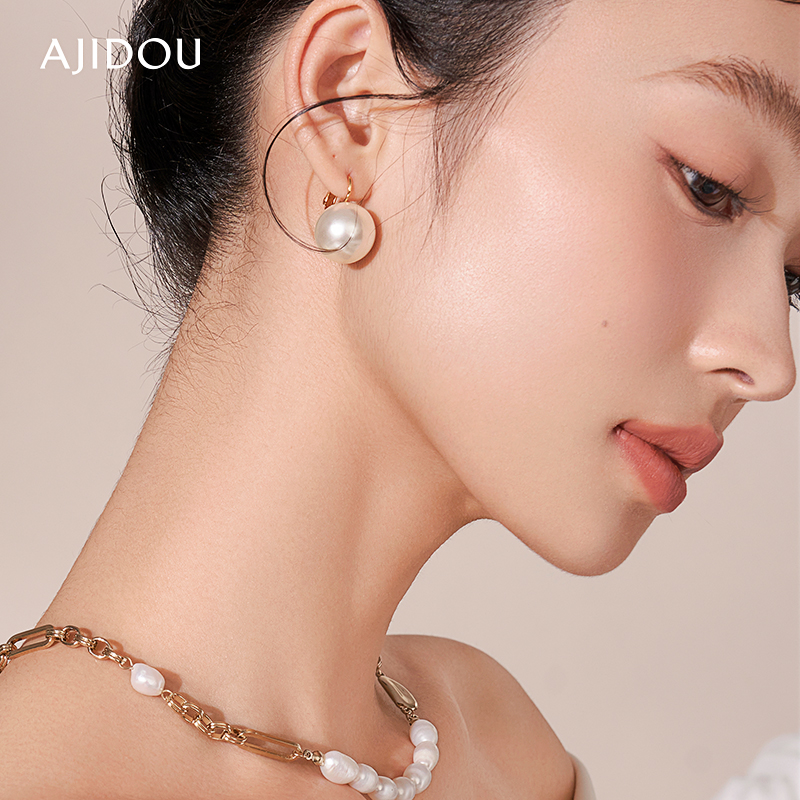 AJIDOU复古女时尚珍珠耳钉