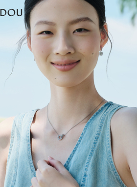 阿吉豆AJIDOU项链女时尚双环银色简约罗马圆环闪耀锆石锁骨链颈链
