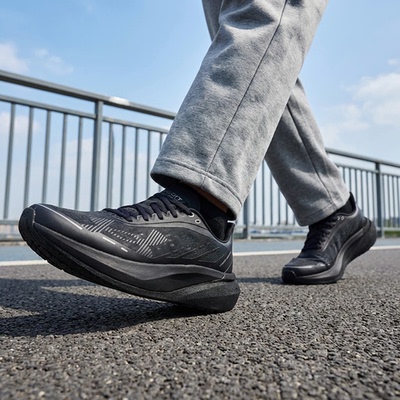 UA安德玛跑步鞋男2026新款Velociti Distance透气缓震跑鞋6006030