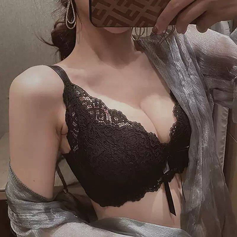 内衣女小胸聚拢收副乳防下垂2026新款黑色蕾丝性感文胸罩套装显大