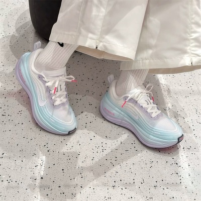 Nike耐克女鞋子2025冬季新款舒适运动软弹运动跑步鞋IM6682-159