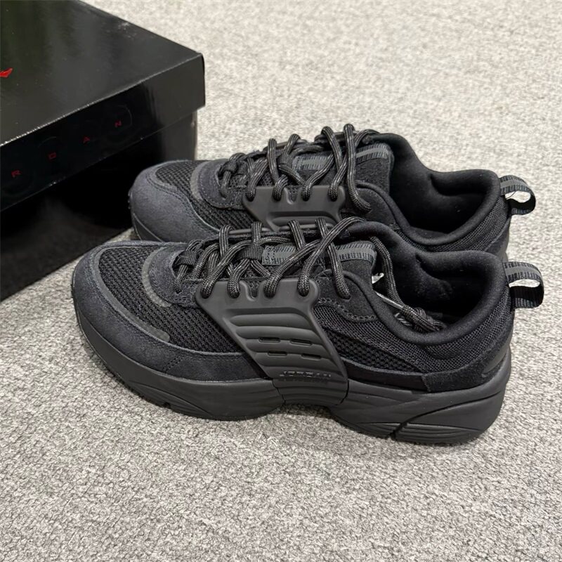 Nike耐克大童男女鞋子2025冬季新款运动休闲百搭老爹鞋II6531-003