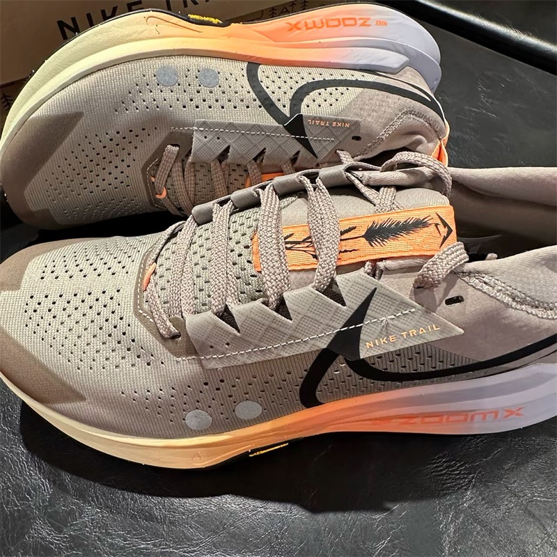 Nike耐克男鞋2025冬季新款防水舒适徒步日常运动跑步鞋FD5190-200