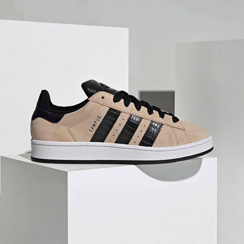 阿迪达斯三叶草男女款鞋子2026春季新款低帮百搭面包鞋板鞋IH4101