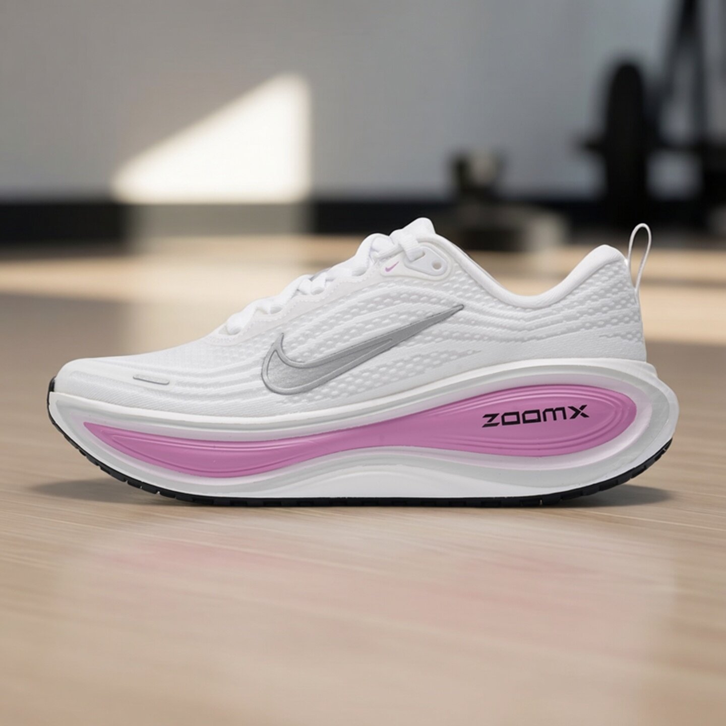 Nike耐克女款鞋子2026秋季新款舒适运动软弹运动跑步鞋HV8154-110