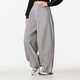 Adidas阿迪达斯女款裤子2026秋季新款舒适宽松运动休闲长裤KZ4224