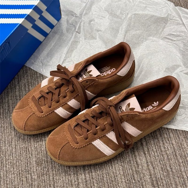 阿迪达斯三叶草男女鞋子2025春季新款舒适低帮板鞋德训鞋JH9088