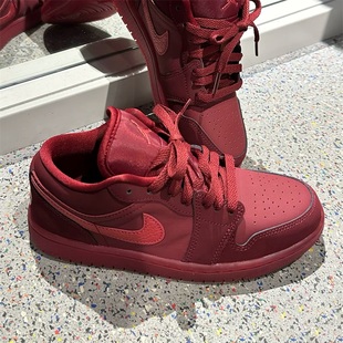 Nike耐克女鞋子2026春季新款AJ JORDAN 1低帮休闲板鞋IB7012-600