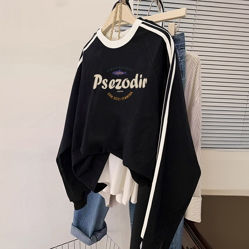 早秋返校穿搭美式复古圆领卫衣