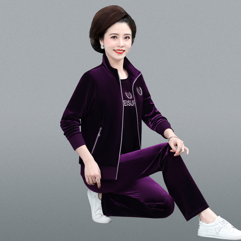春秋装金丝绒套装女中老年女装运动装中年妈妈宽松大码洋气三件套