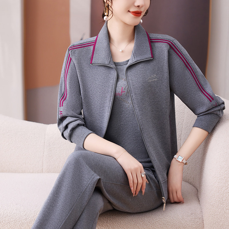 妈妈运动服套装秋款洋气中年人上衣40岁50中老年春装外套女三件套