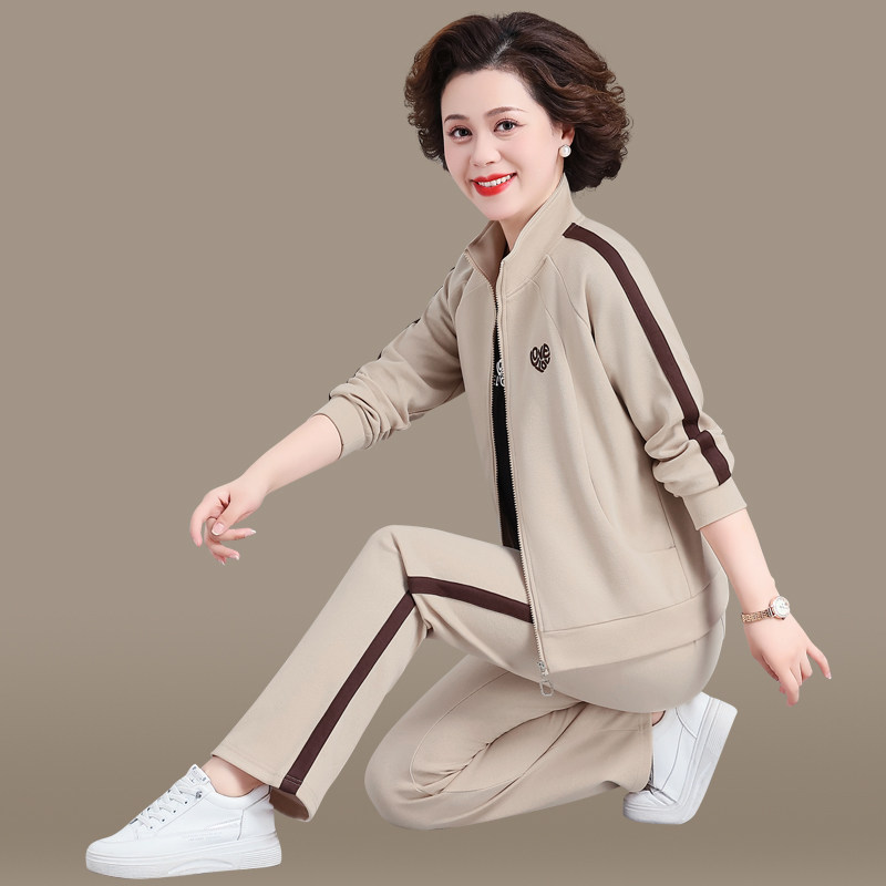 妈妈秋装外套2025新款洋气中老年女春秋休闲运动服套装大码三件套