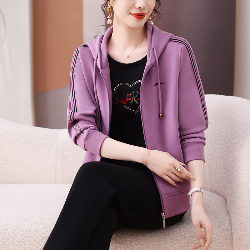 中年妈妈秋装运动服套装2025新款中老年女士春秋外套休闲上衣洋气