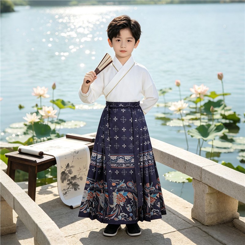 儿童马面裙汉服男童新中式古风套装小学生国学服节日表演日常唐装