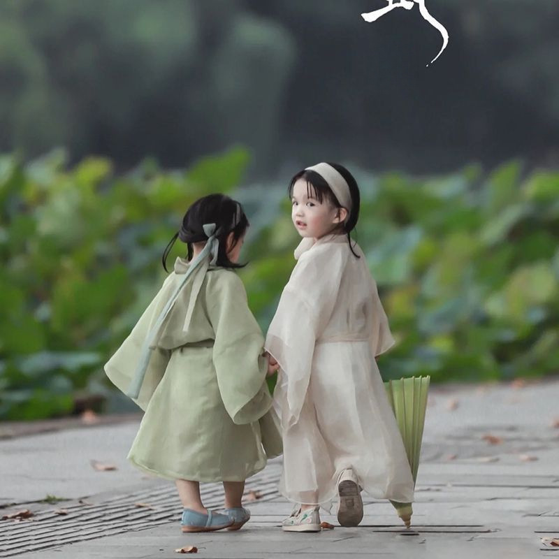 儿童汉服男女仙气古风飘逸演出服青蛇白蛇服古装幼儿园国学服