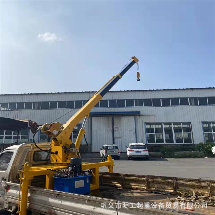 工程折叠液压卡车吊运机 0.5t1t汽车小吊机 小型随车吊