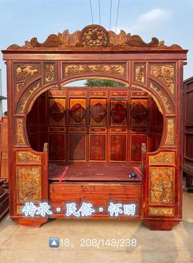 民俗怀旧老物件老木床鎏金雕刻拔步床老千工床民宿古镇景区装饰品