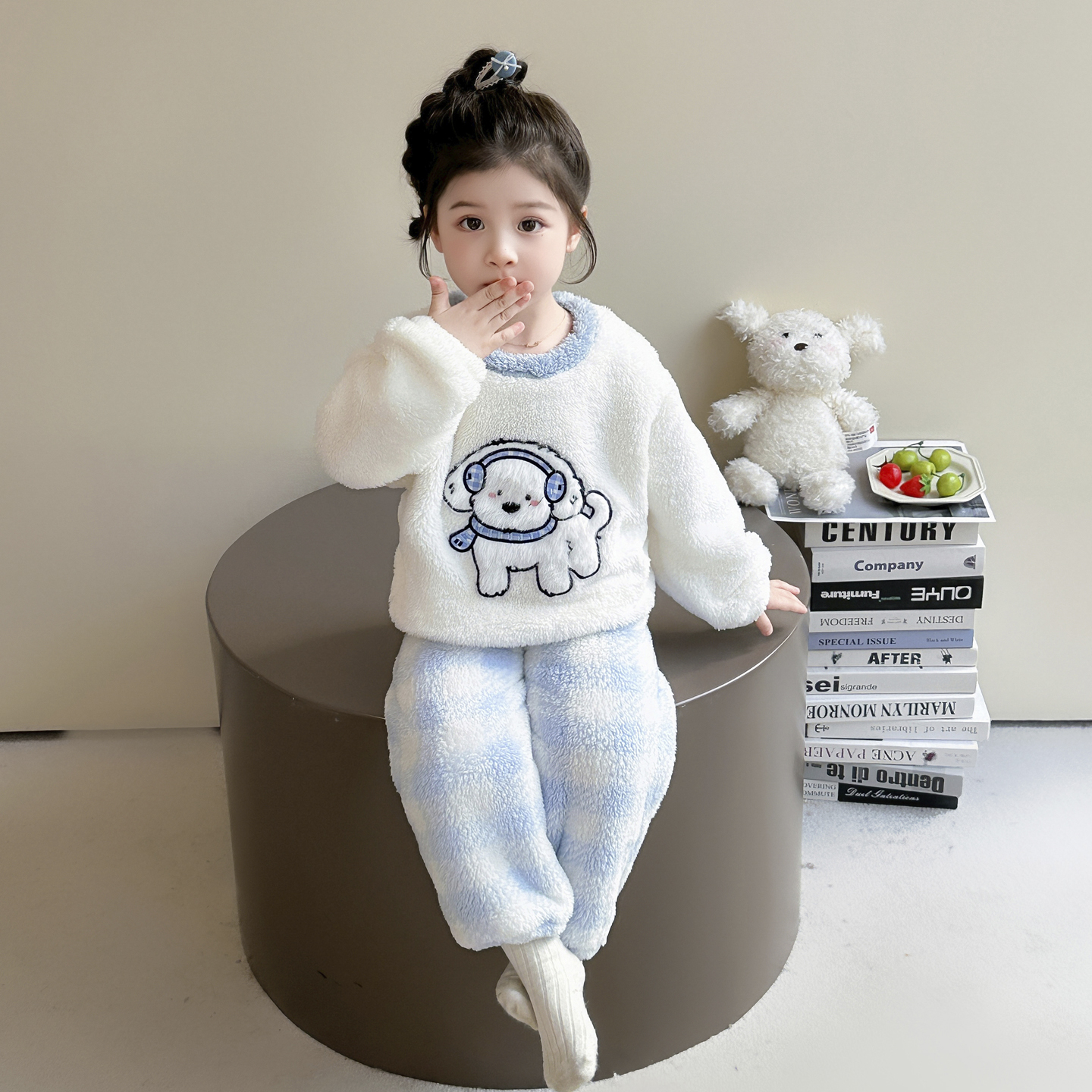 女童睡衣套装2025新秋冬珊瑚绒女宝宝休闲雪芙蓉家居服保暖法兰绒