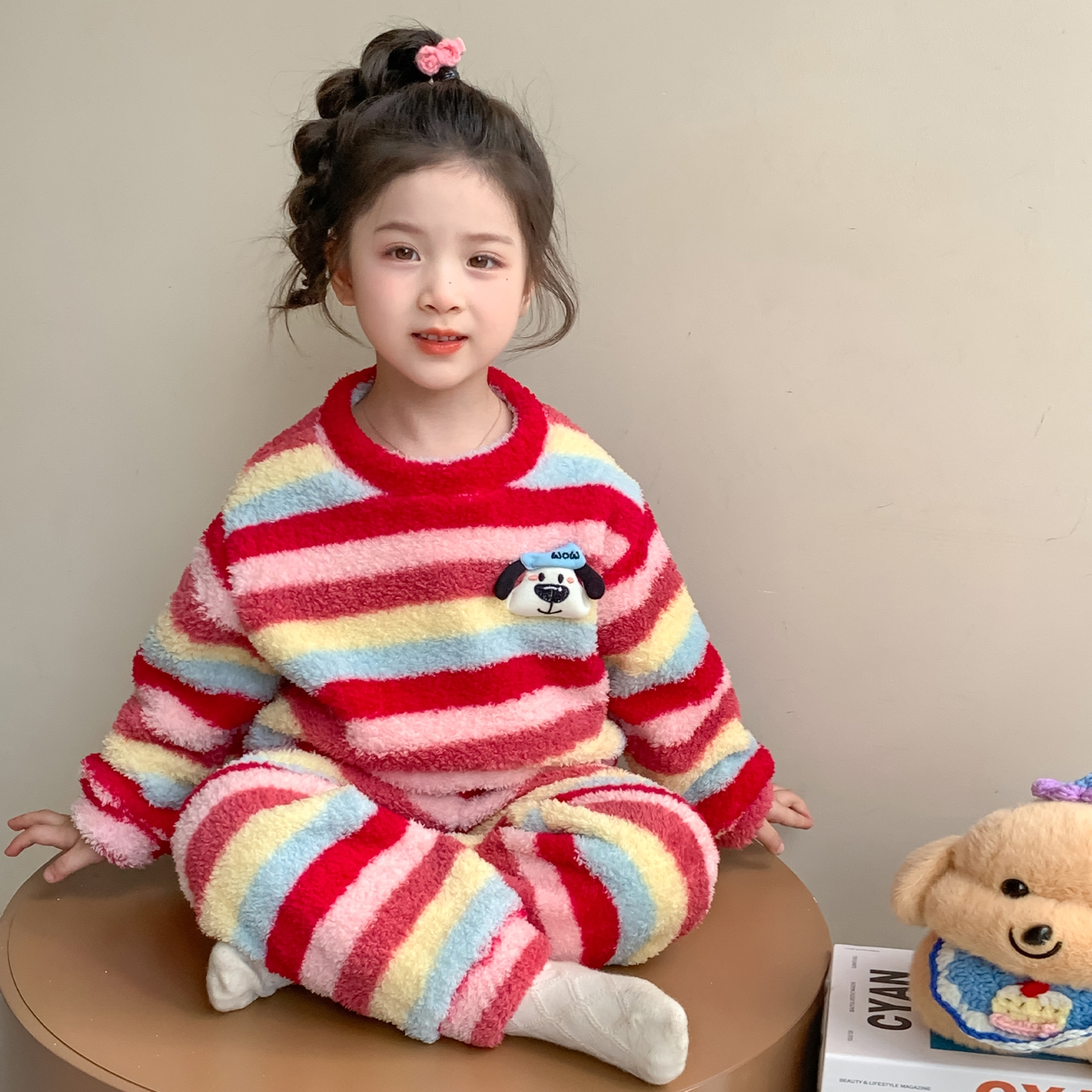 女童睡衣套装2025新款秋冬女宝宝法兰绒彩条圆点猫可爱珊瑚绒居家