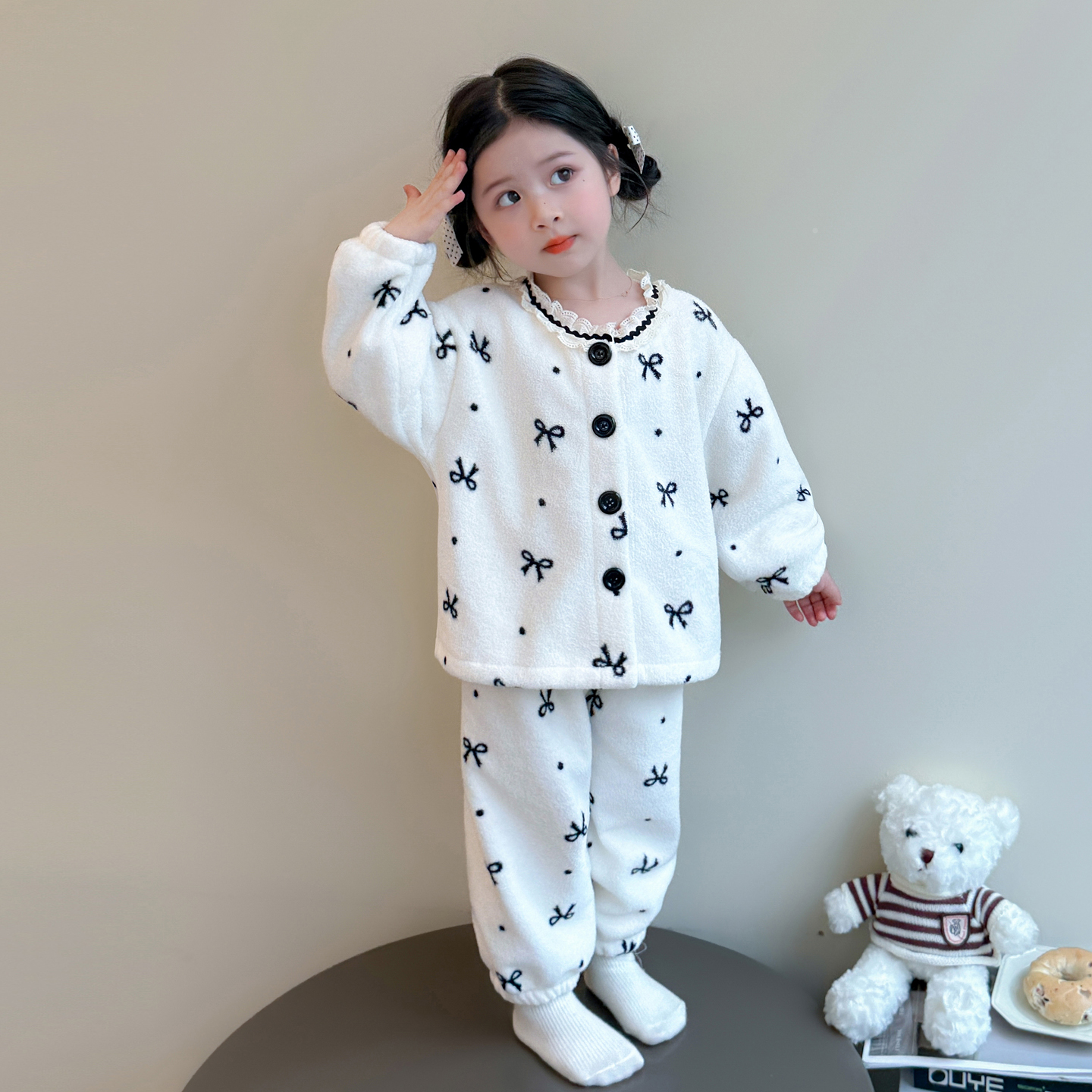 女童睡衣套装2025新款女宝宝秋冬季珊瑚绒保暖开衫家居服法兰绒款