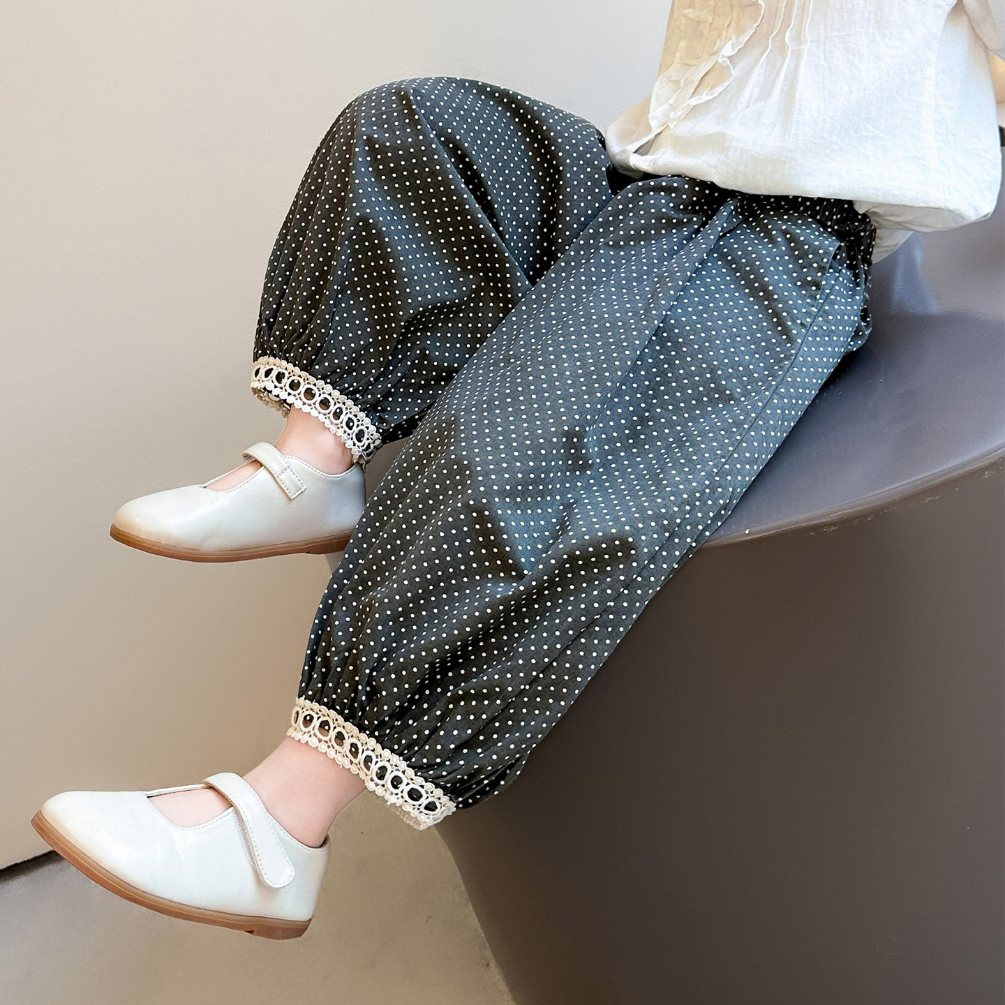 女童裤子春秋季儿童时髦休闲花边阔腿裤女宝宝洋气百搭波点款长裤