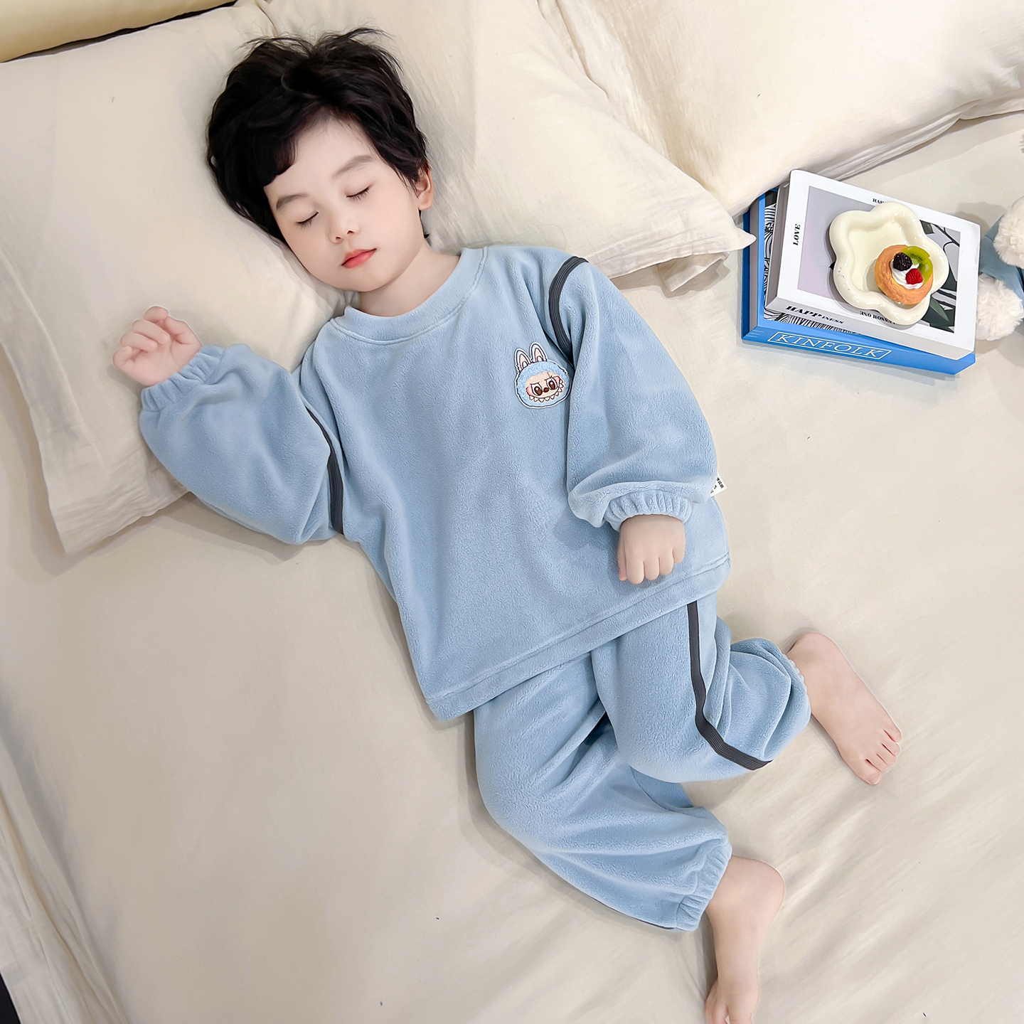 男童睡衣2025新款秋冬儿童珊瑚绒保暖套头式休闲法兰绒家居服套装