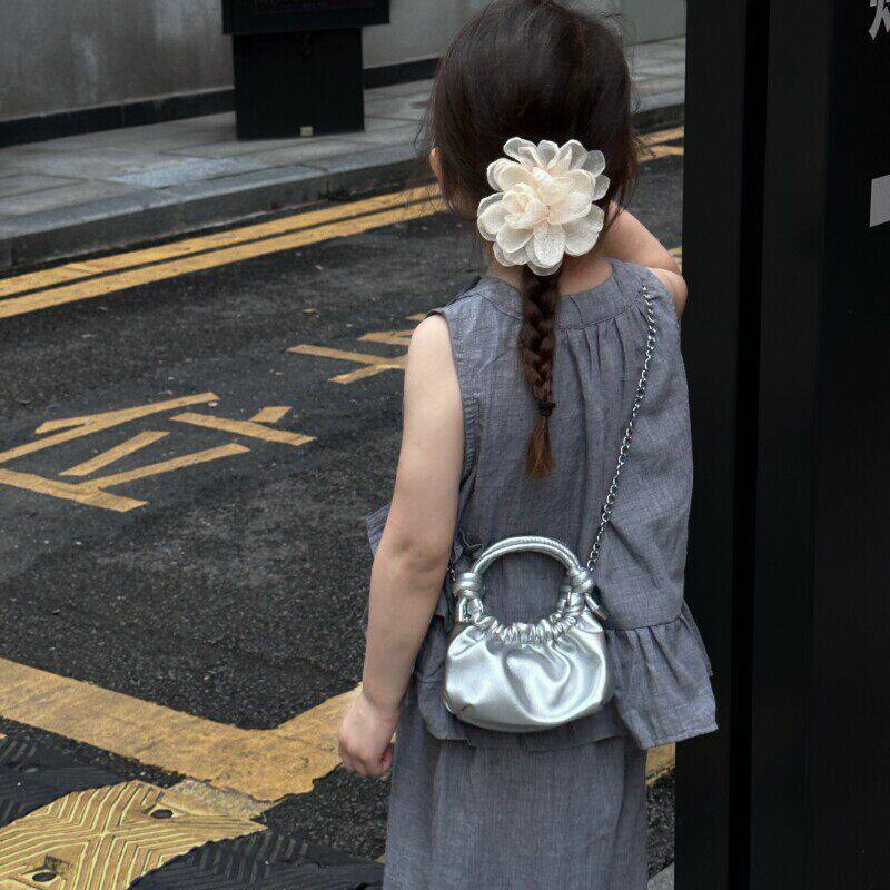 网红小女孩包包新款时尚女童手挎包洋气百搭公主链条包配饰零钱包