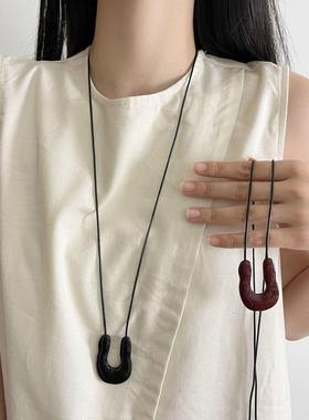 安可拉红U型马蹄项链2024新款