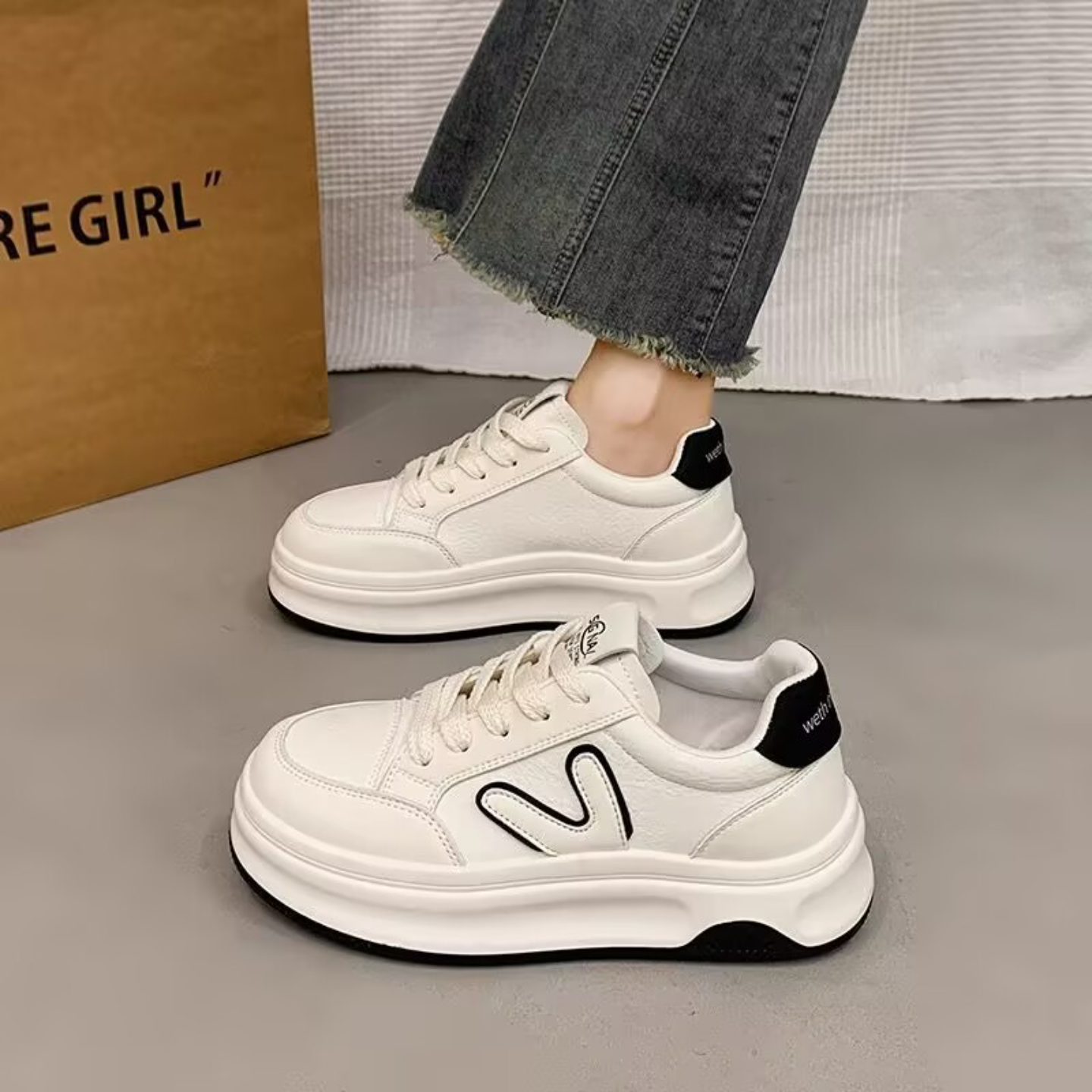 NEWBAILY厚底高级感小白鞋女款2025年秋冬季新款百搭运动鞋休闲鞋
