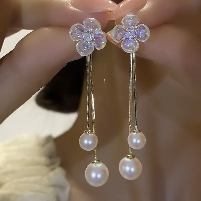 一款两戴花朵珍珠长款流苏耳环女