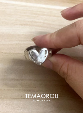 韩系刻雕爱心英文戒指女通勤百搭