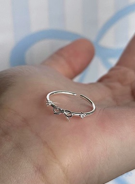 简约蝴蝶结点钻戒指小众设计轻奢