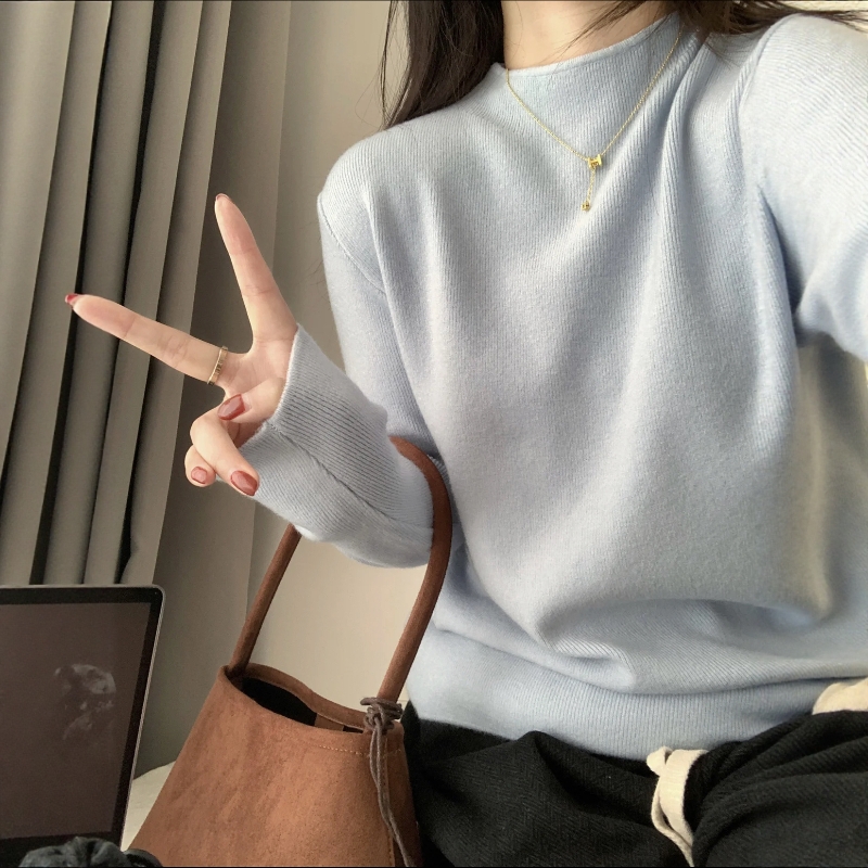 柔软舒适半高领针织衫上衣女