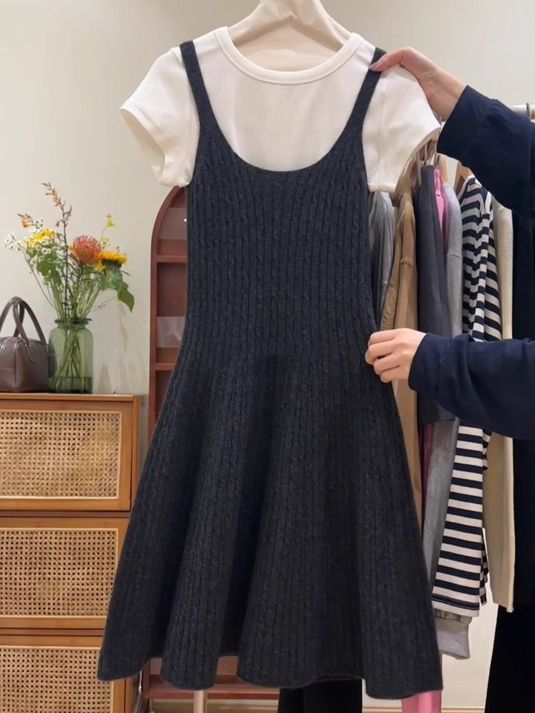 韩系轻熟风小个子收腰显瘦套装裙女秋季新款赫本风黑色针织连衣裙,女装/女士精品,时尚套装,淘宝优惠券,粉丝福利购,淘宝优惠卷