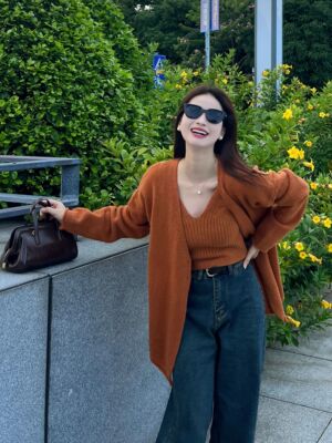 橘色复古针织开衫内搭背心套装