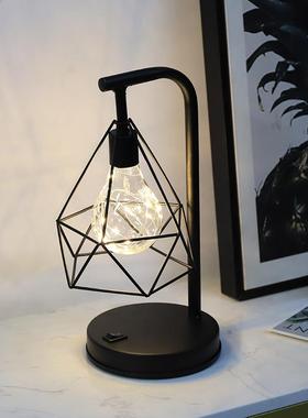 ins铁艺网红创意台灯卧室床头桌面摆件少女房间装饰品出租屋改造