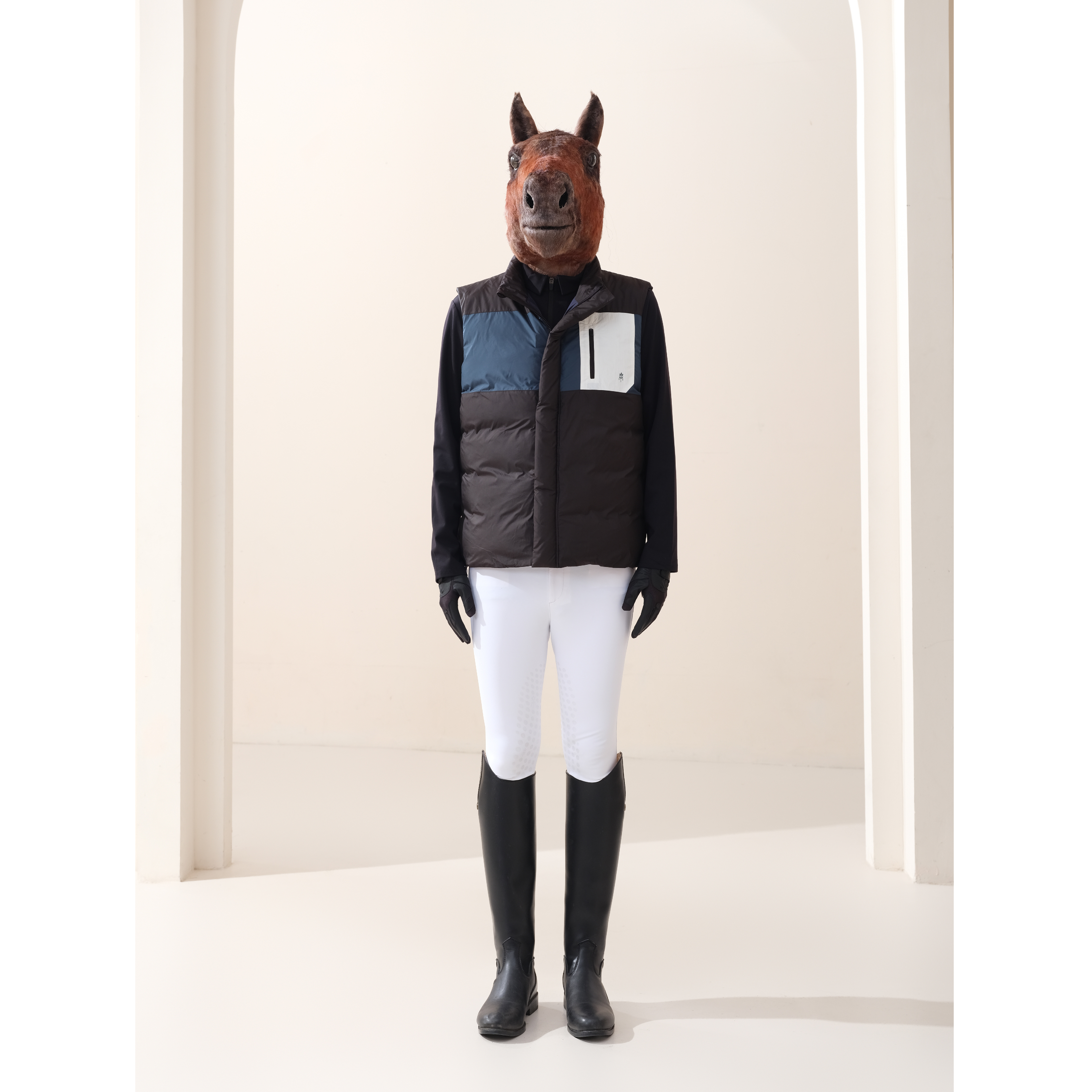 爱跃马男士拼色羽绒马甲预售