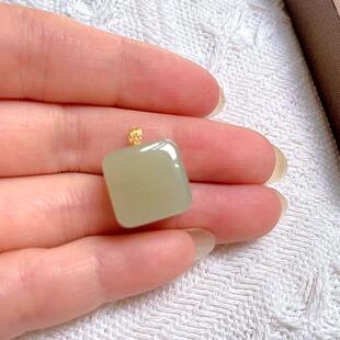 2026包金扣头方形和田玉平安无事牌吊坠玉石镶玉简约项炼送妈妈锁