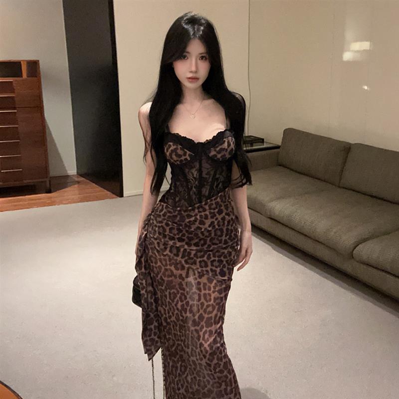 性感复古蕾丝边拼接豹纹吊带连衣裙御姐气质绑带鱼骨收腰包臀长裙